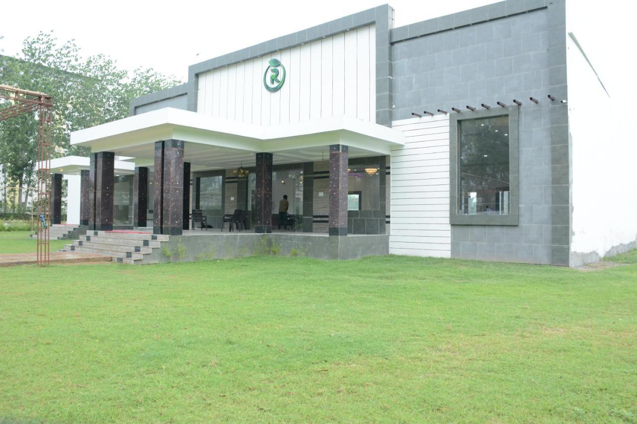 Royal Green Celebrate In Style Saharanpur Extérieur photo