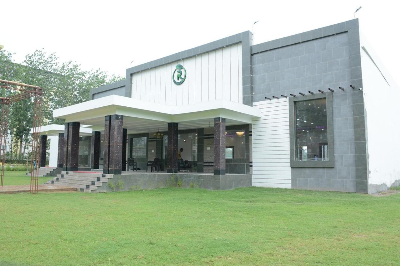 Royal Green Celebrate In Style Saharanpur Extérieur photo